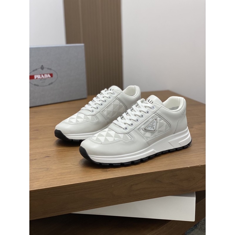 Pra*a casual shoes